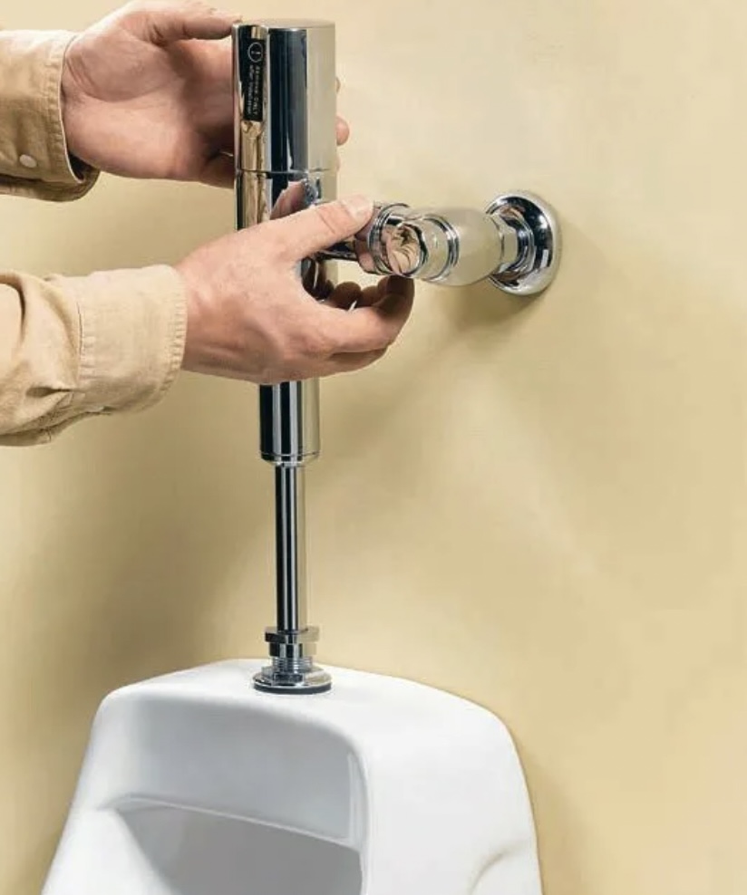 Монтаж писсуара Установка писсуара