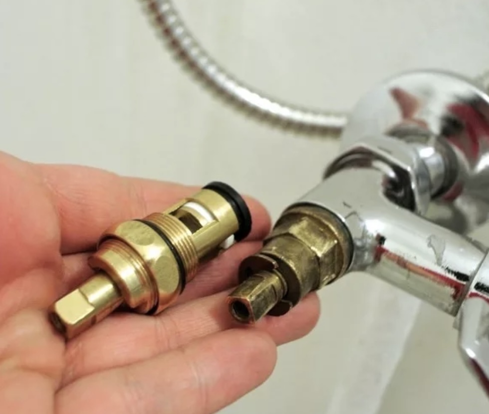 Замена кранбуксы Замена кранбуксы смесителя