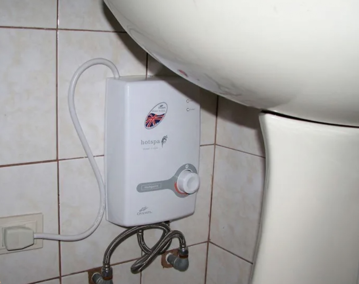 Установка проточного водонагревателя Установка проточного водонагревателя